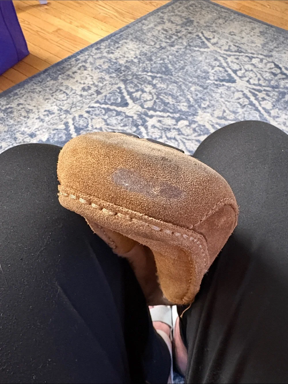 UGG Men’s Suede Sheepskin Lined Slippers Chestnut Size 12 Cozy Indoor/Outdoor